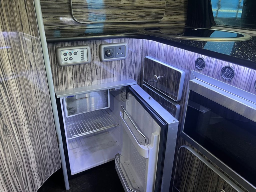 Used Volkswagen Transporter 2015 for sale - 77463777: Photo 21