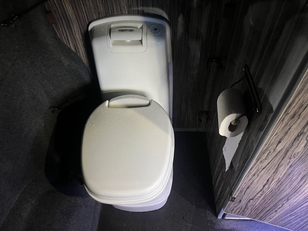 Used Volkswagen Transporter 2015 for sale - 77463777: Photo 24