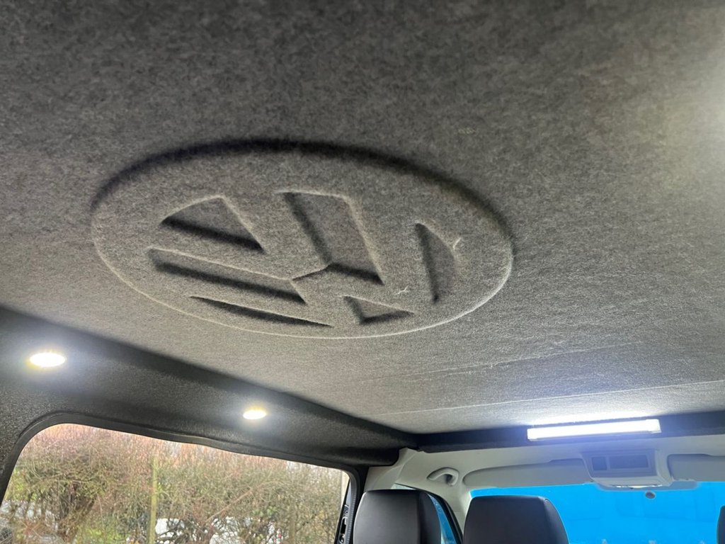 Used Volkswagen Transporter 2015 for sale - 77463777: Photo 26