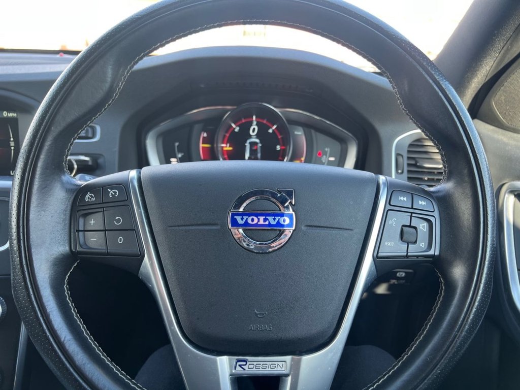 Used Volvo V60 2014 for sale - 76119079: Photo 21