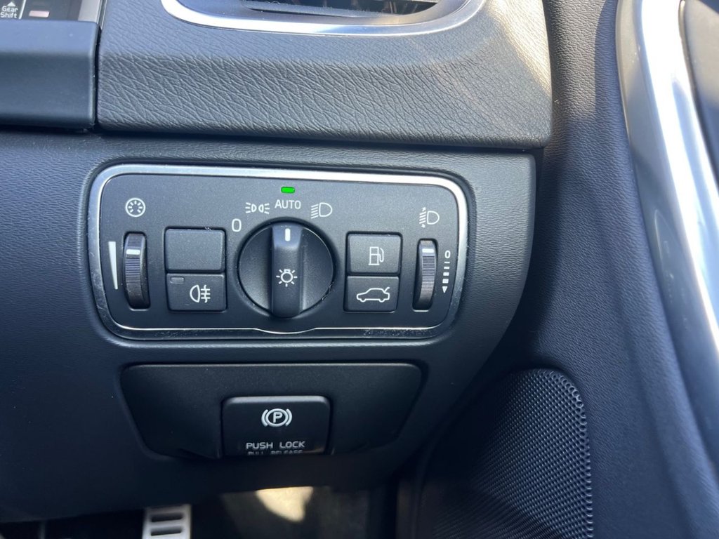Used Volvo V60 2014 for sale - 76119079: Photo 24