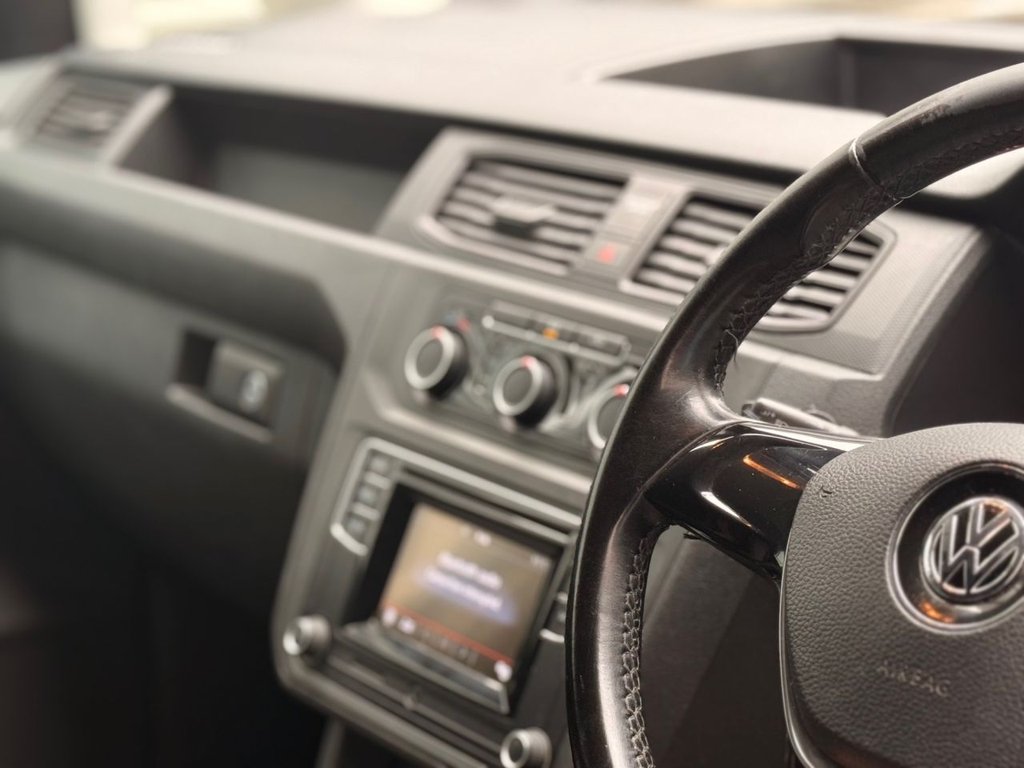 Used Volkswagen Caddy Maxi 2017 for sale - 77850075: Photo 11