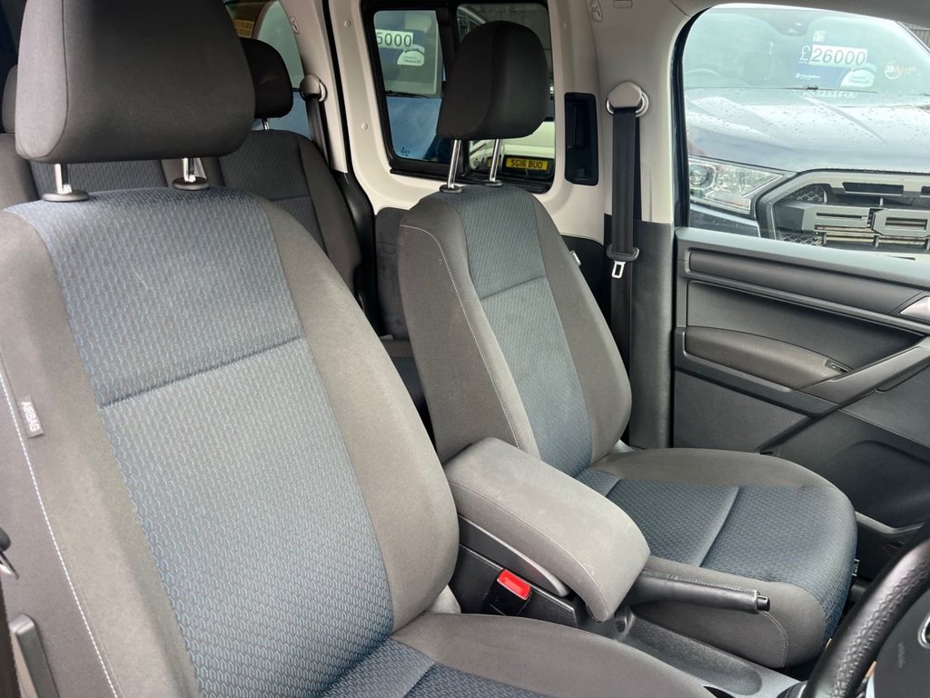 Used Volkswagen Caddy Maxi Life 2019 for sale - 76406222: Photo 26