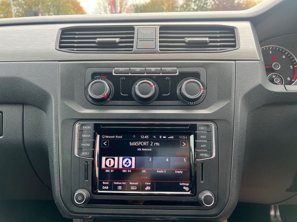 Used Volkswagen Caddy Maxi Life 2019 for sale - 76406222: Photo 30