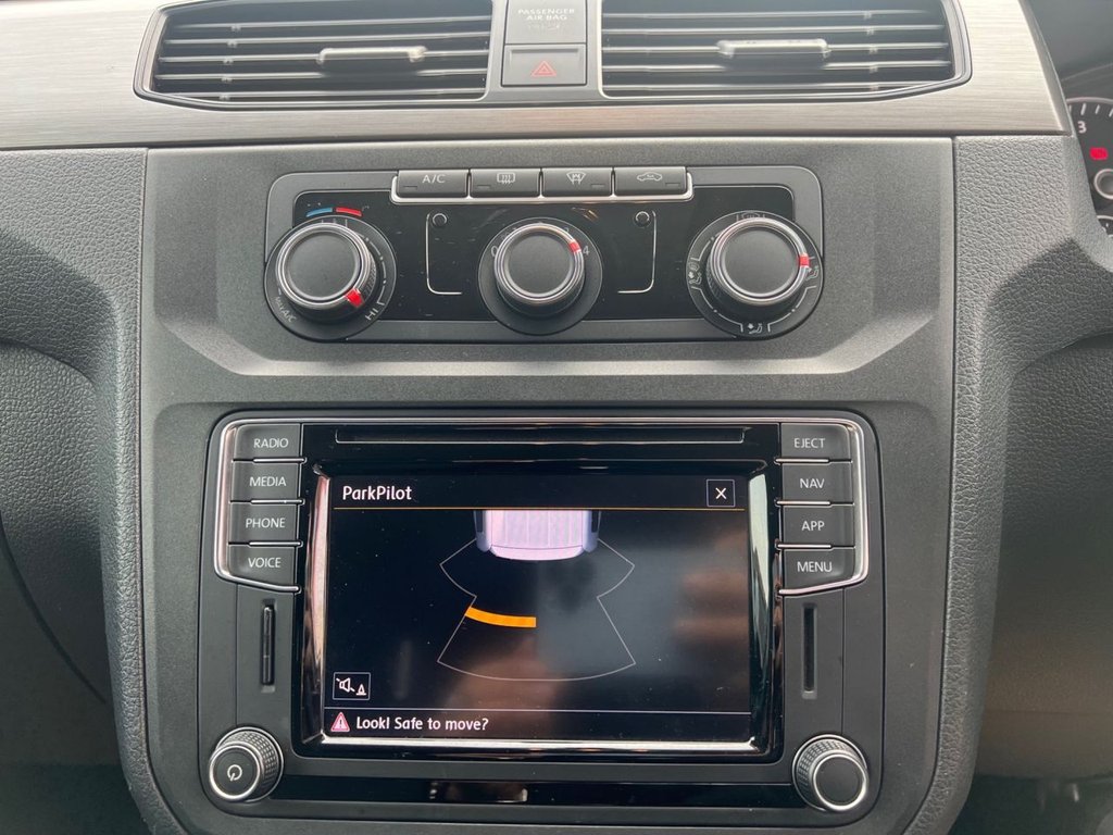 Used Volkswagen Caddy Maxi Life 2019 for sale - 76406222: Photo 32