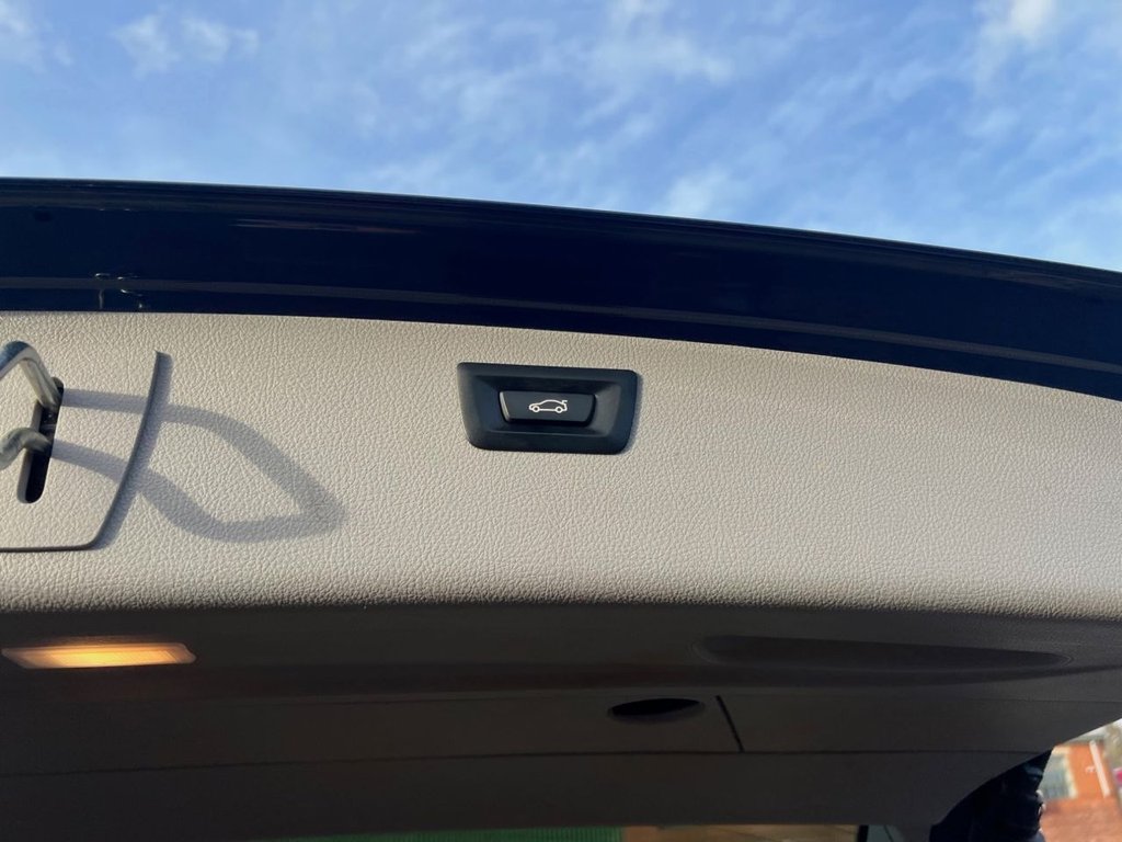 Used BMW 3 Series 2018 for sale - 77302044: Photo 27