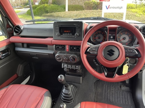 Used Suzuki Jimny 2024 for sale - 74387731: Photo 11
