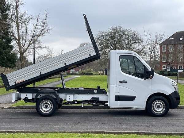 Used Nissan Interstar 2024 for sale - 73494580: Photo 2