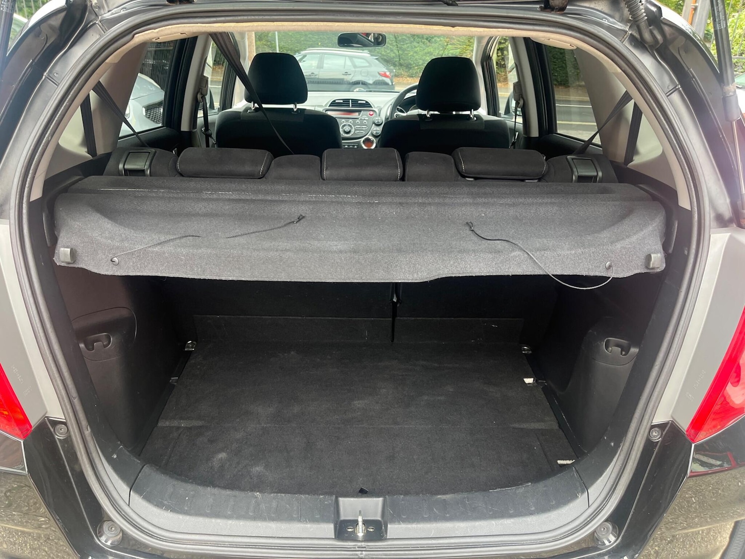 Used Honda Jazz 2014 for sale - 76405005: Photo 10