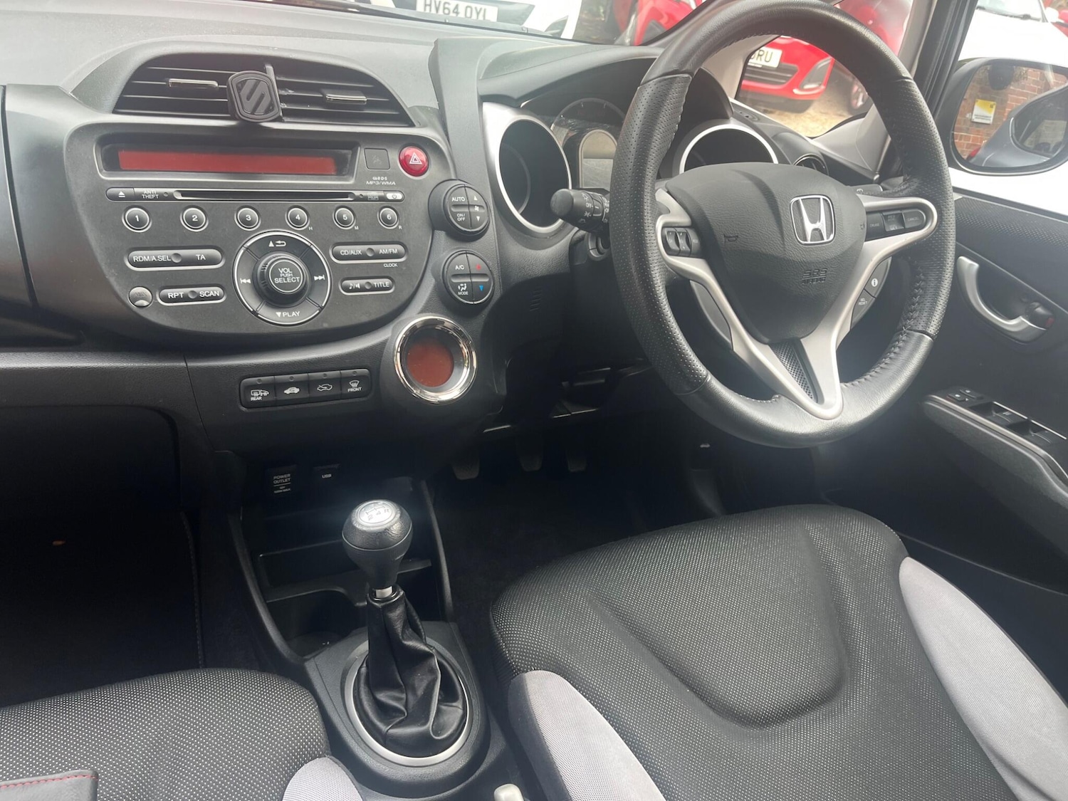 Used Honda Jazz 2014 for sale - 76405005: Photo 16