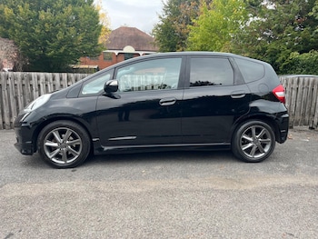 Used Honda Jazz 2014 for sale - 76405005: Photo