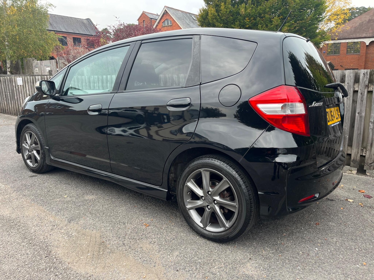 Used Honda Jazz 2014 for sale - 76405005: Photo 3