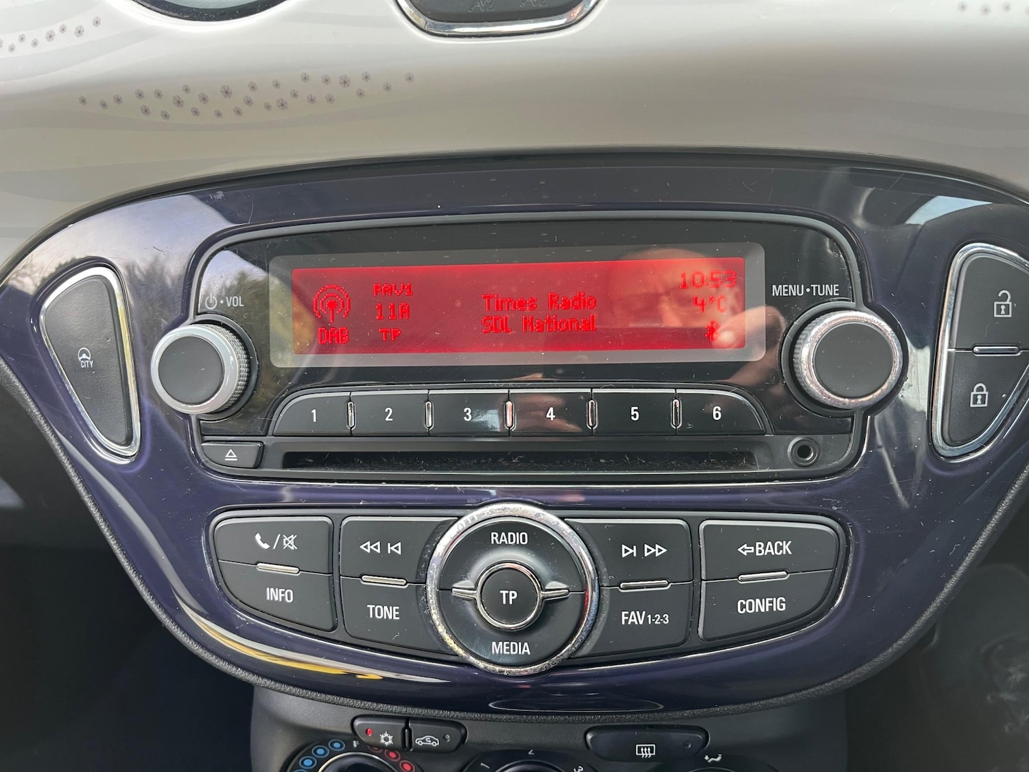 Used Vauxhall ADAM 2013 for sale - 76405002: Photo 25