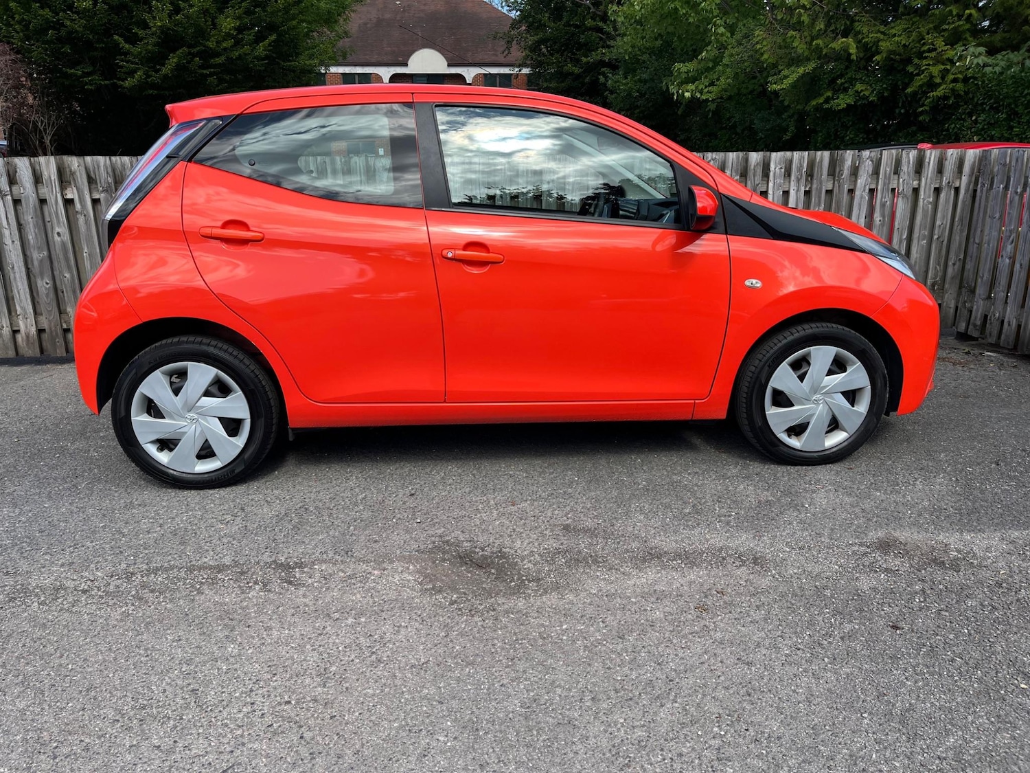 Used Toyota AYGO 2016 for sale - 76405000: Photo 8