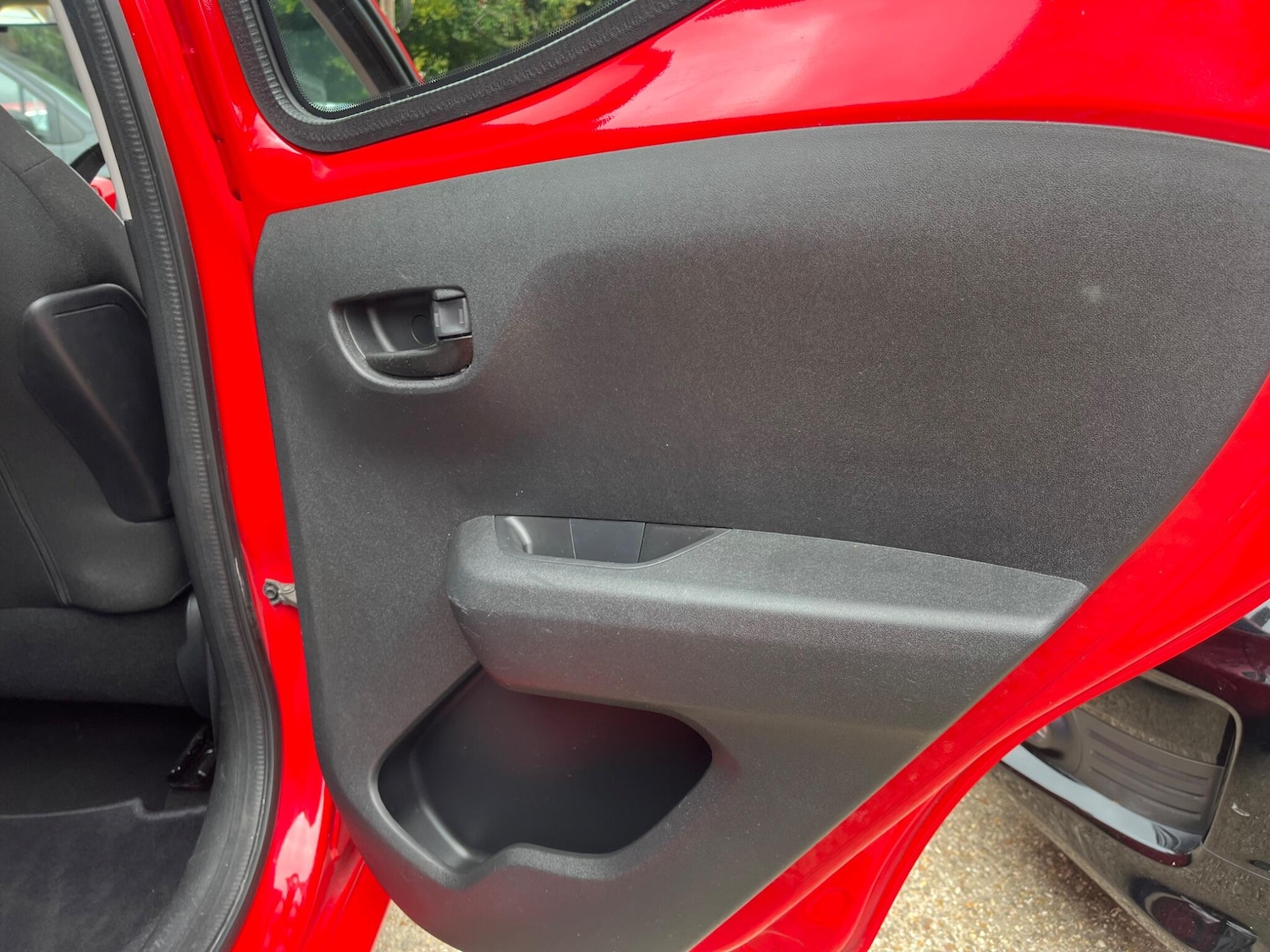 Used Toyota AYGO 2014 for sale - 76404999: Photo 27