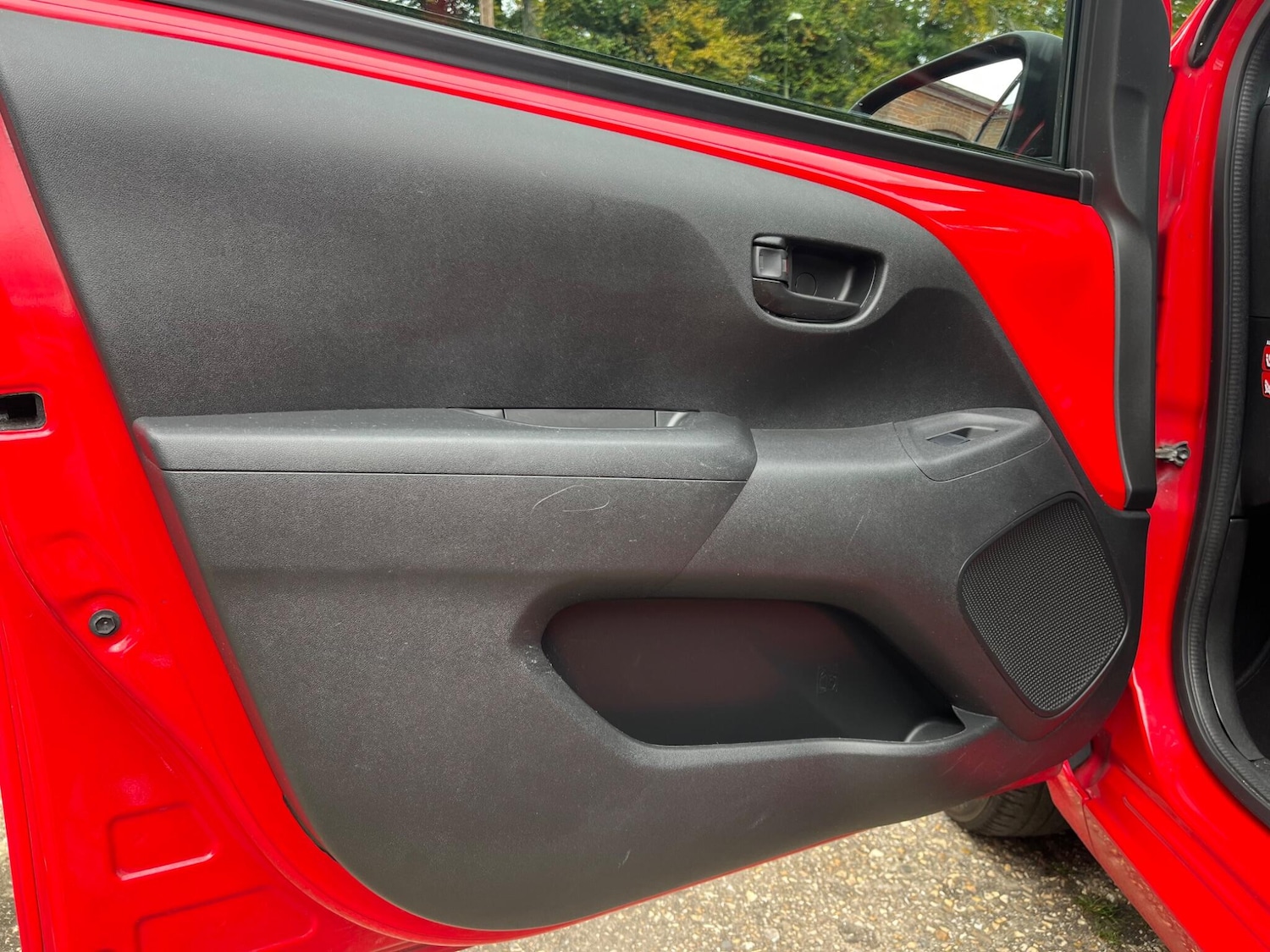 Used Toyota AYGO 2014 for sale - 76404999: Photo 28