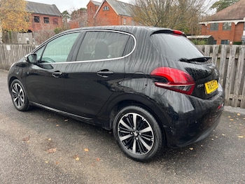 Used Peugeot 208 2019 for sale - 76596961: Photo
