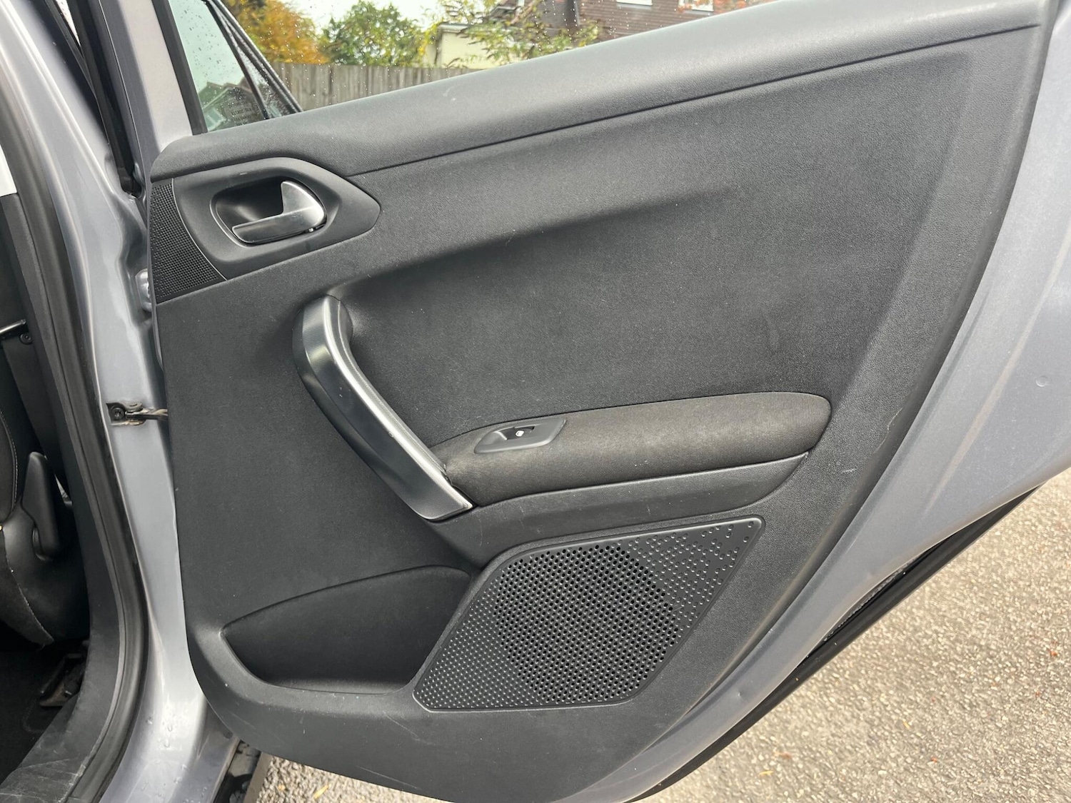 Used Peugeot 2008 2016 for sale - 76409104: Photo 25