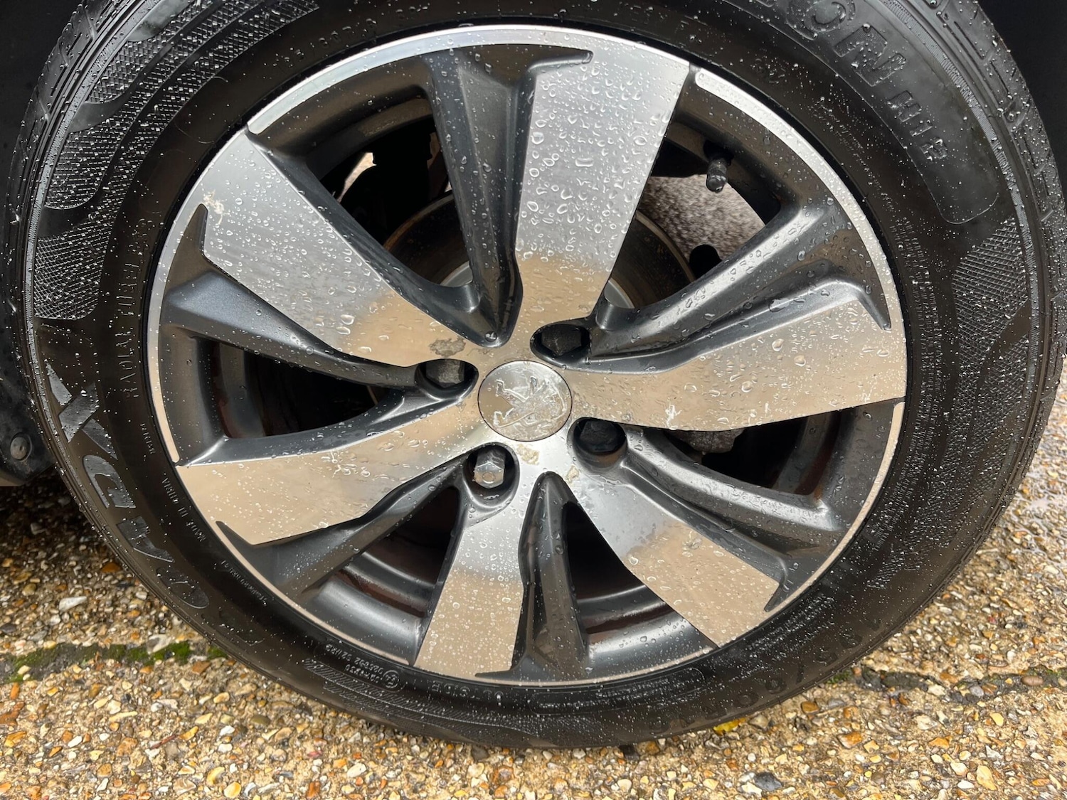 Used Peugeot 2008 2016 for sale - 76409104: Photo 30