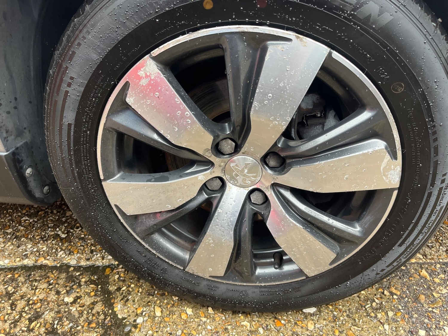 Used Peugeot 2008 2016 for sale - 76409104: Photo 32