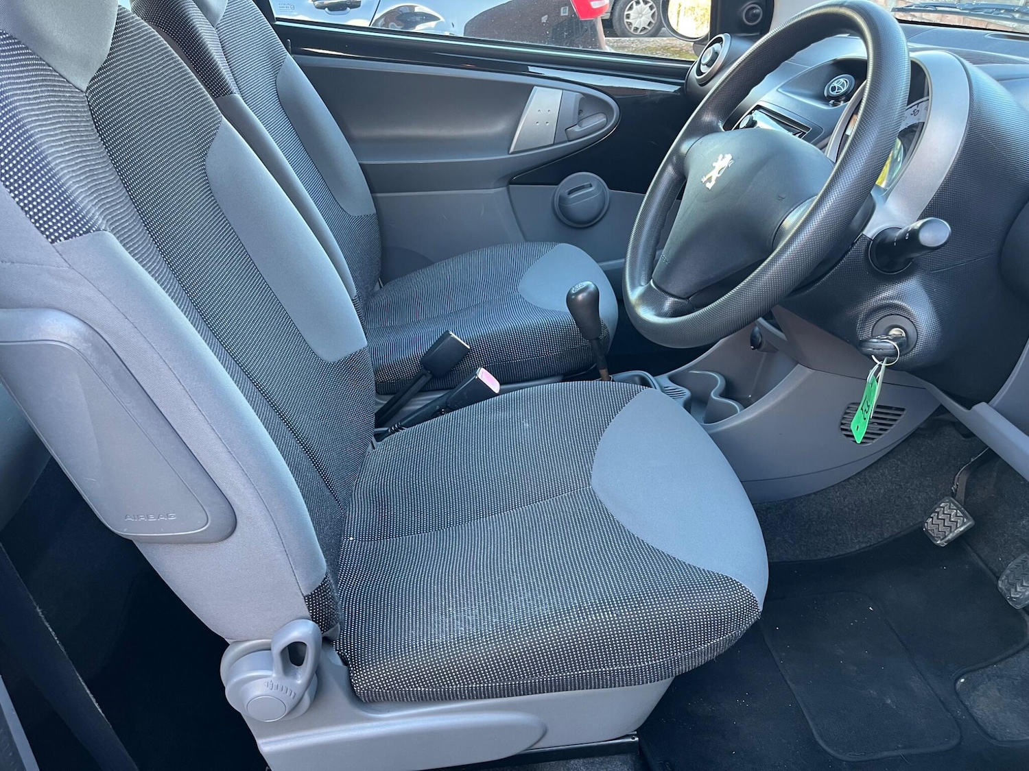 Used Peugeot 107 for sale - 76522491: Photo 11