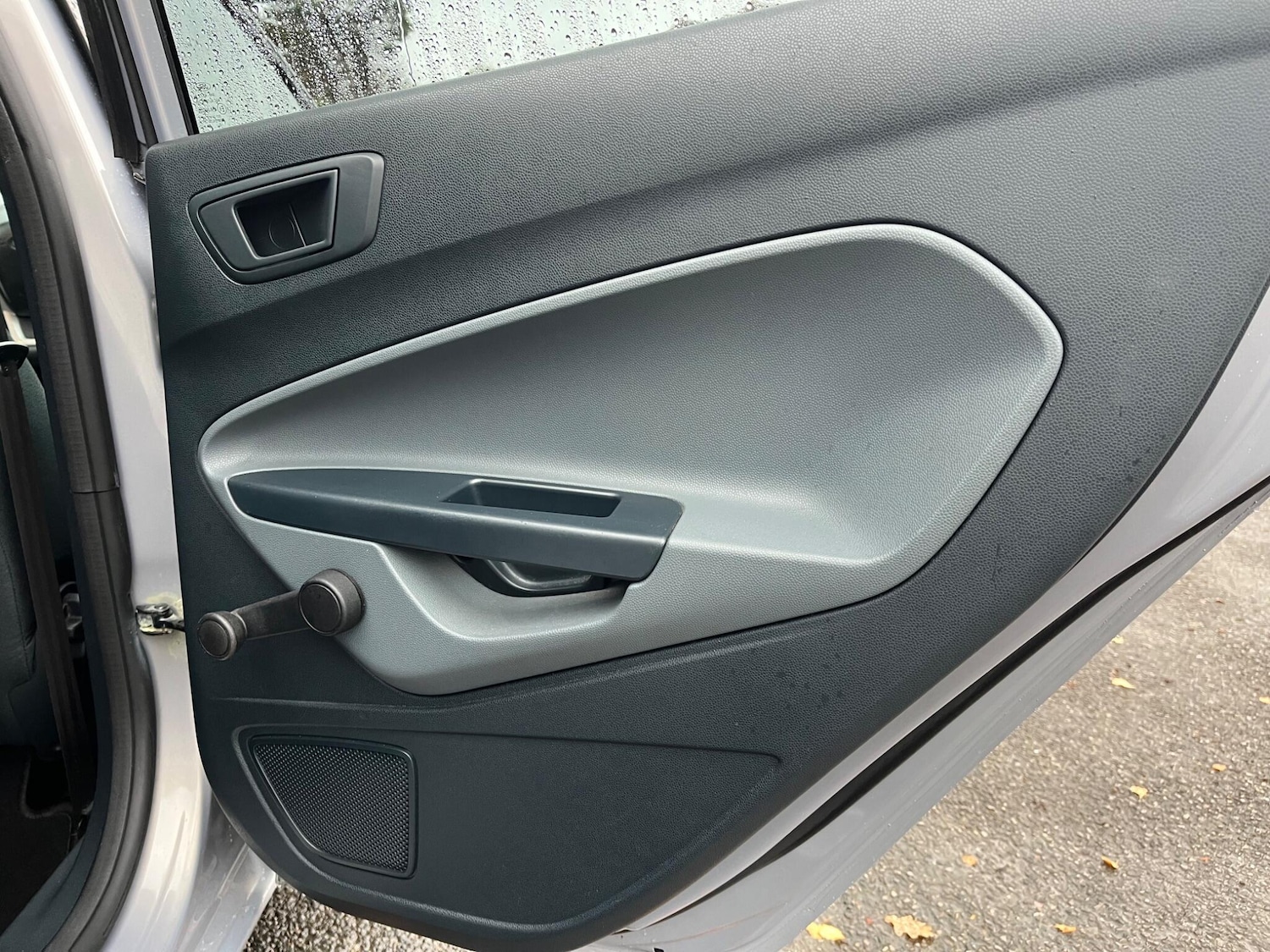 Used Ford Fiesta 2011 for sale - 76620494: Photo 25