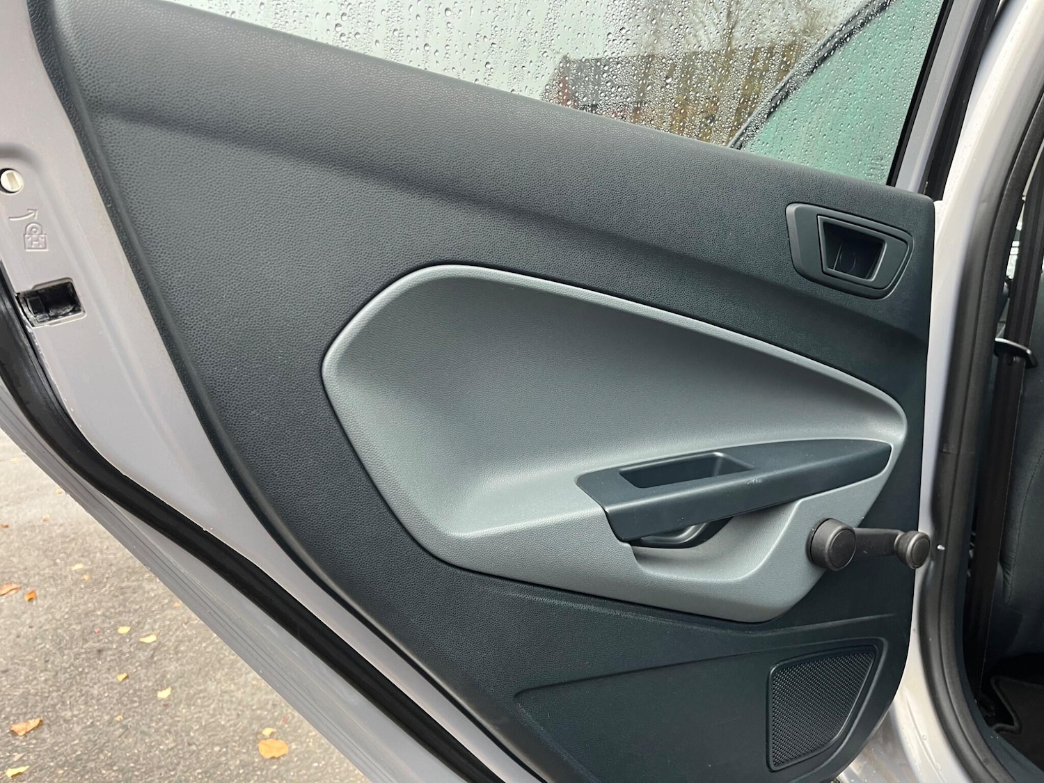 Used Ford Fiesta 2011 for sale - 76620494: Photo 27