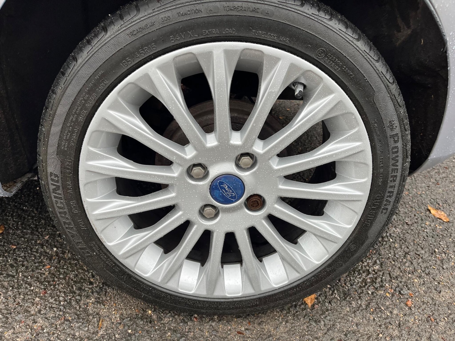 Used Ford Fiesta 2011 for sale - 76620494: Photo 31