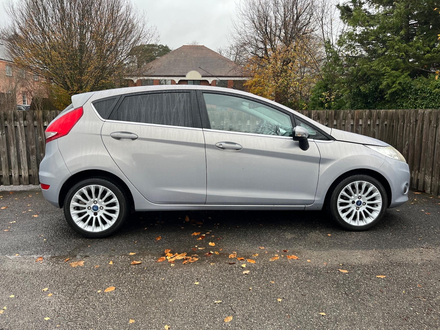 Used Ford Fiesta 2011 for sale - 76620494: Photo 7
