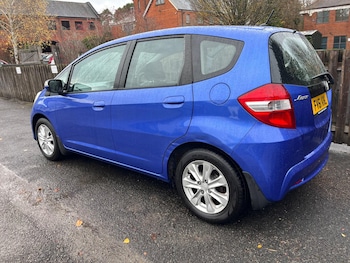 Used Honda Jazz 2011 for sale - 76667371: Photo