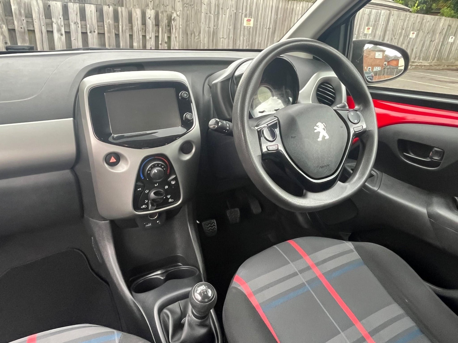 Used Peugeot 108 2015 for sale - 76472194: Photo 15