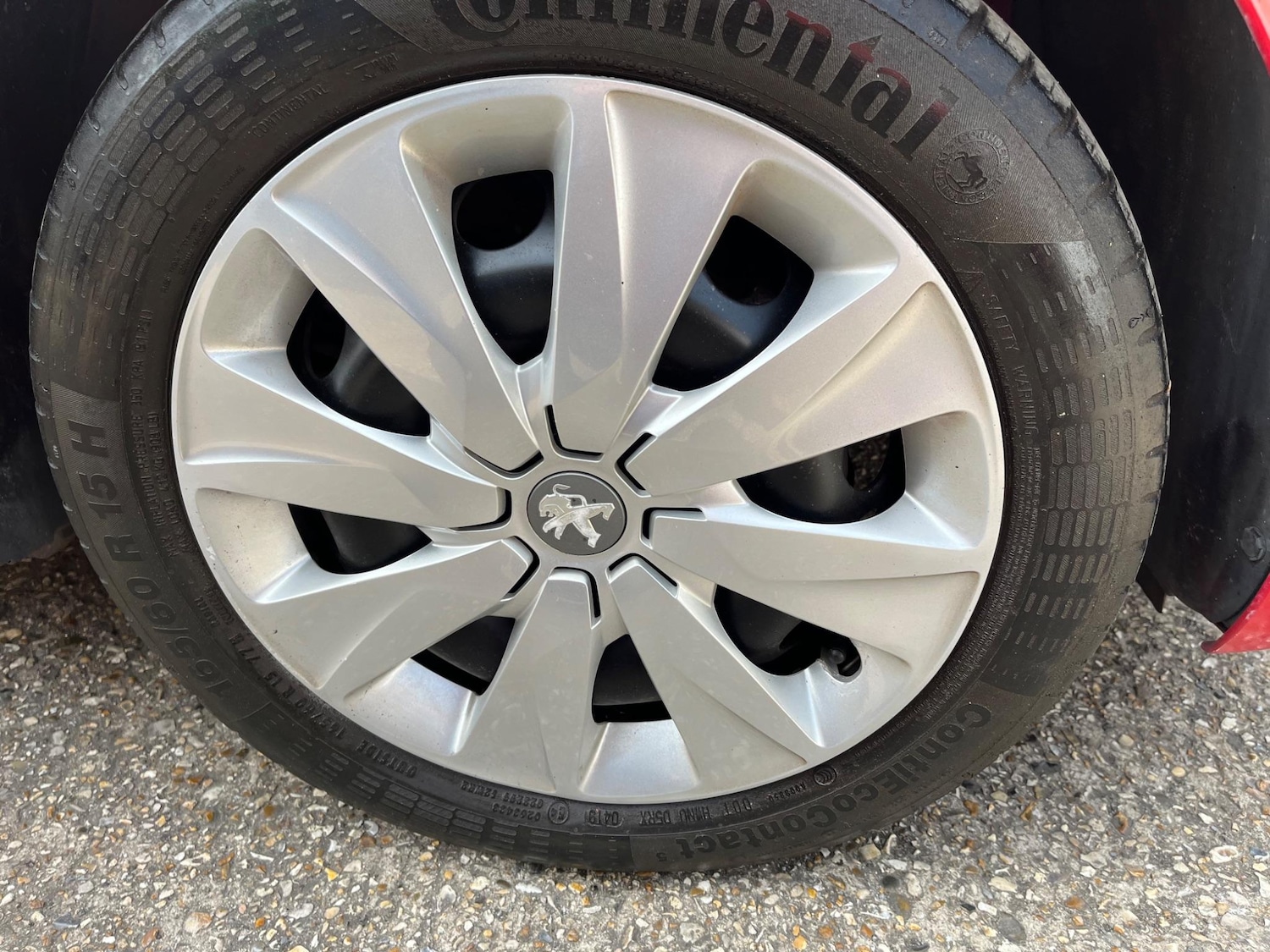 Used Peugeot 108 2015 for sale - 76472194: Photo 25