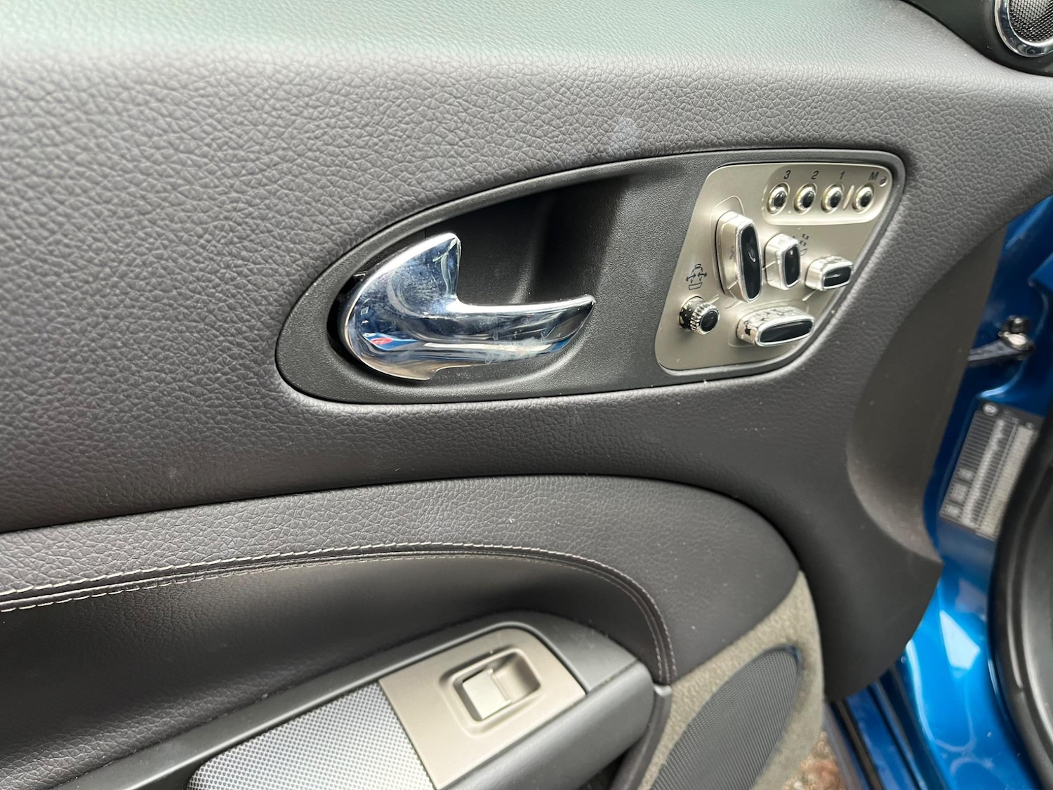 Used Jaguar XK 2009 for sale - 76409561: Photo 21