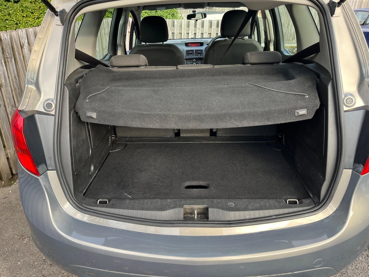 Used Vauxhall Meriva 2011 for sale - 76689528: Photo 8