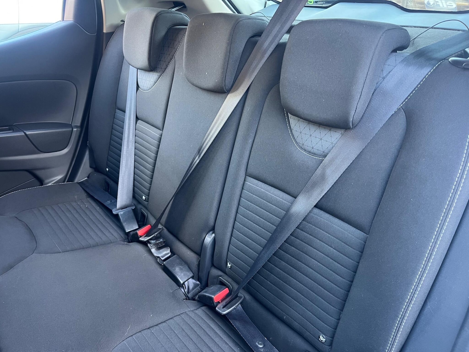 Used Renault Clio for sale - 76573642: Photo 11