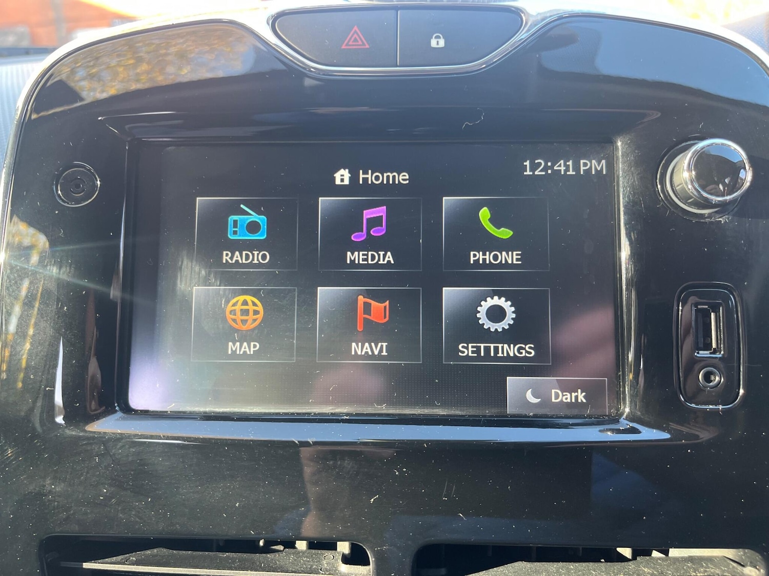 Used Renault Clio for sale - 76573642: Photo 21