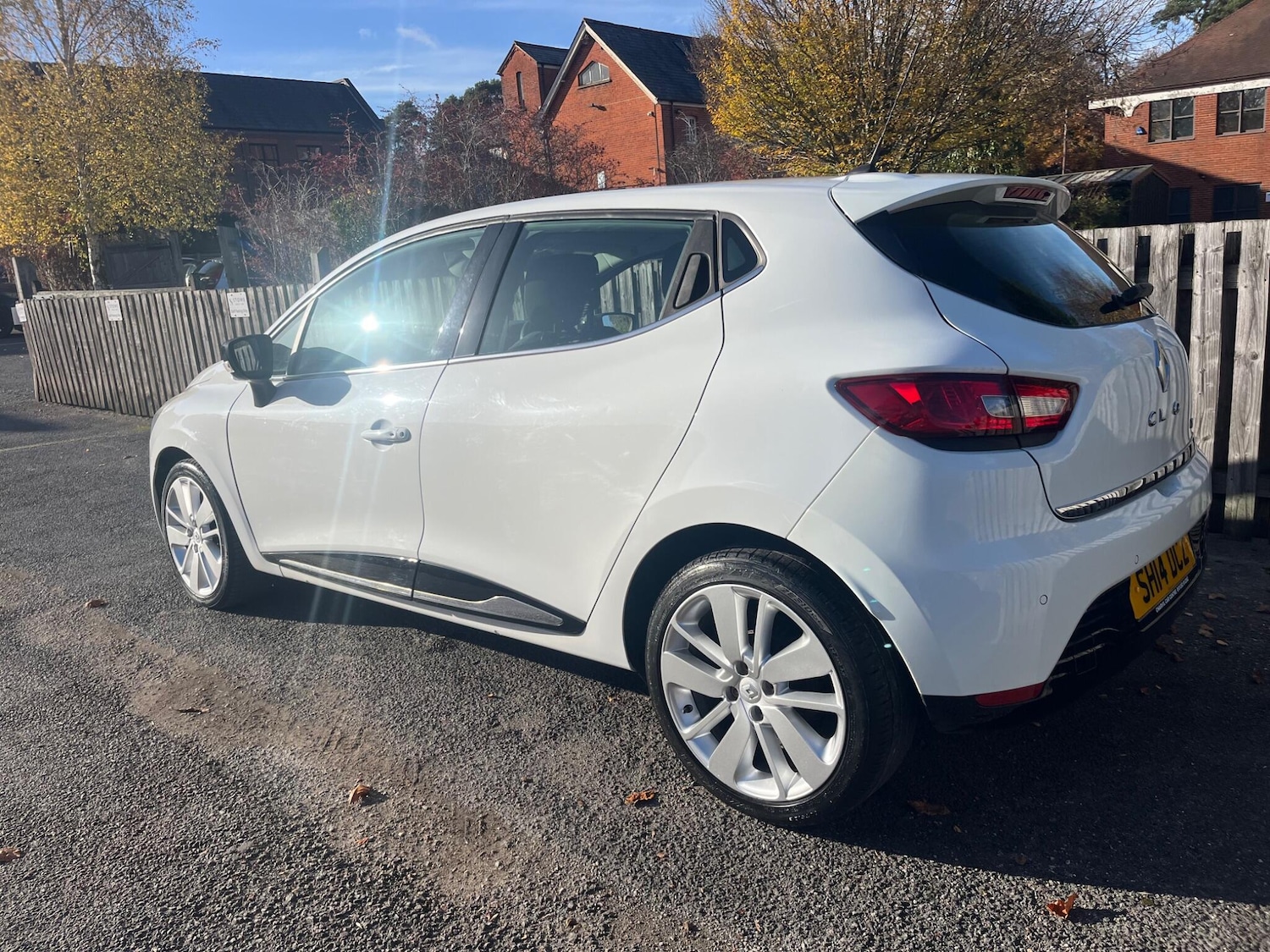 Used Renault Clio for sale - 76573642: Photo 3