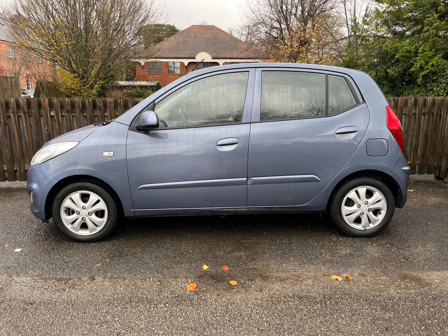 Used Hyundai i10 2013 for sale - 76759658: Photo 2