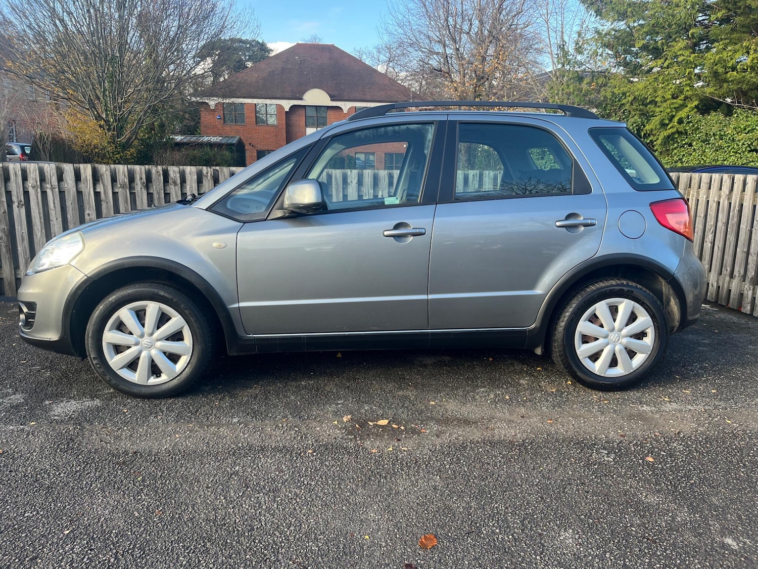 Used Suzuki SX4 2014 for sale - 76781749: Photo 2