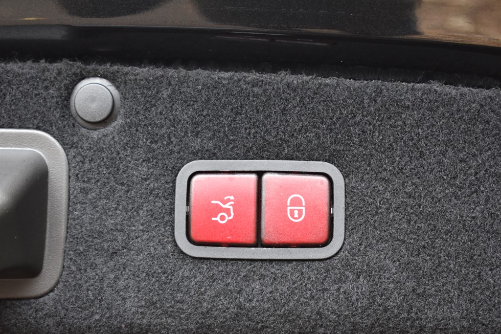 Used Mercedes-Benz 350 SL 2019 for sale - 76625467: Photo 33