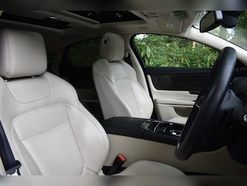 Used Jaguar XJ 2014 for sale - 75664663: Photo