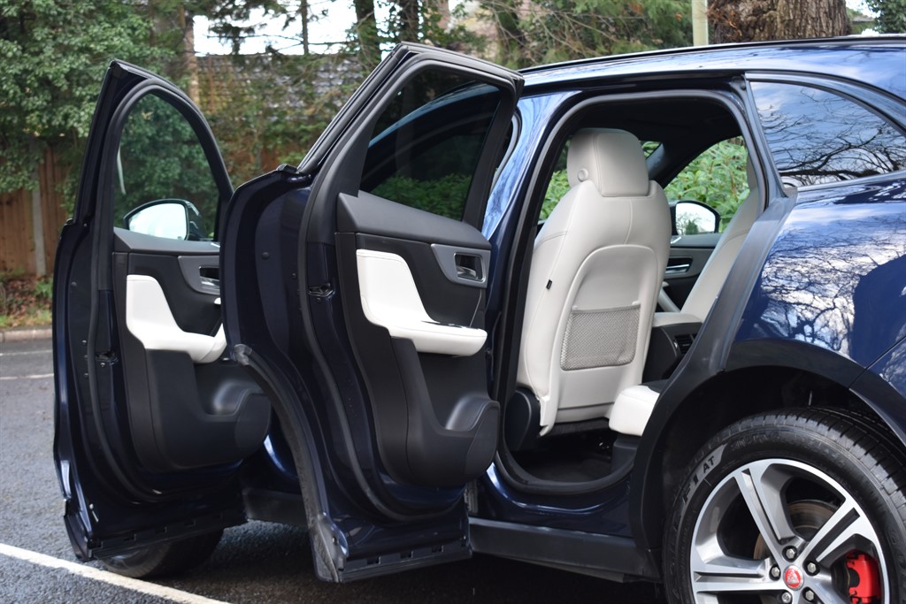 Used Jaguar F-Pace 2017 for sale - 77225454: Photo 24