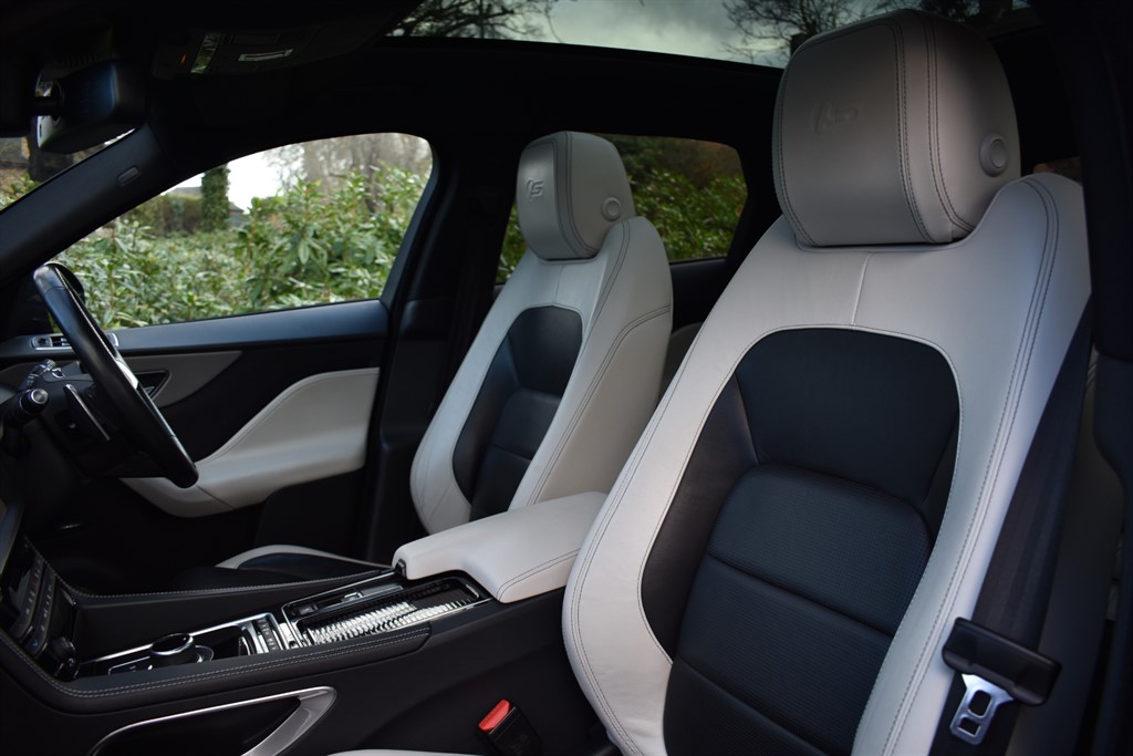 Used Jaguar F-Pace 2017 for sale - 77225454: Photo 28