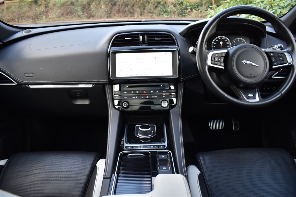 Used Jaguar F-Pace 2017 for sale - 77225454: Photo 29