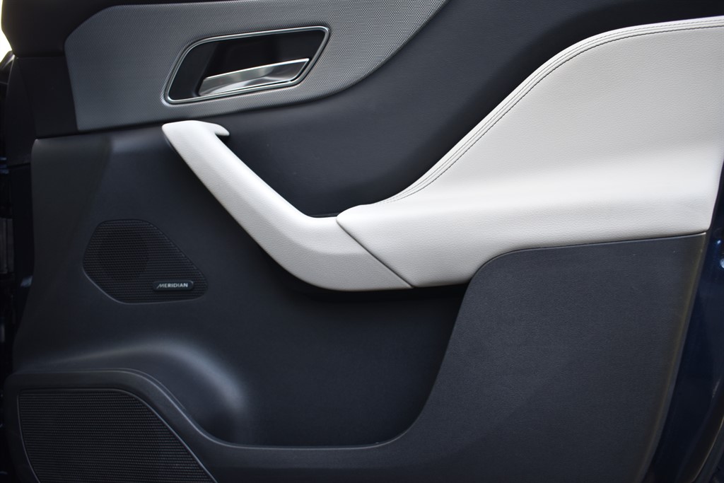 Used Jaguar F-Pace 2017 for sale - 77225454: Photo 43