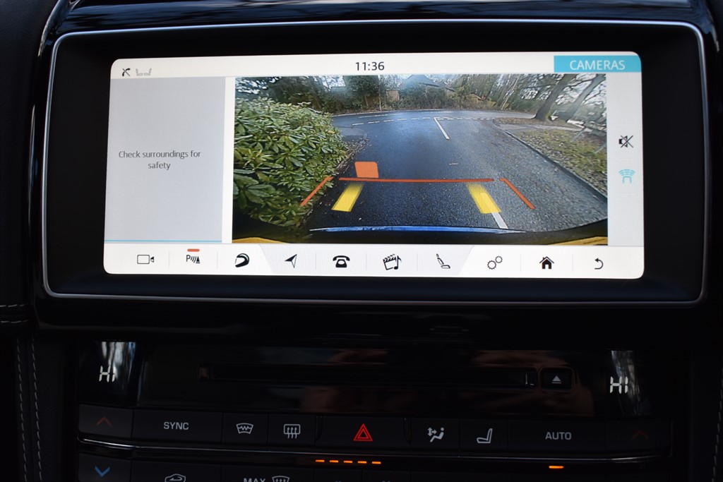 Used Jaguar F-Pace 2017 for sale - 77225454: Photo 6