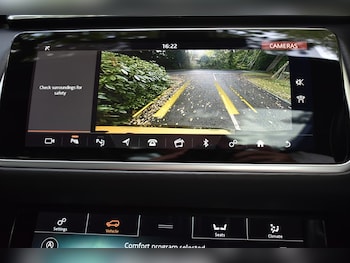 Used Land Rover Range Rover Velar 2019 for sale - 75844031: Photo