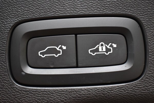 Used Volvo XC60 2021 for sale - 76209083: Photo 37