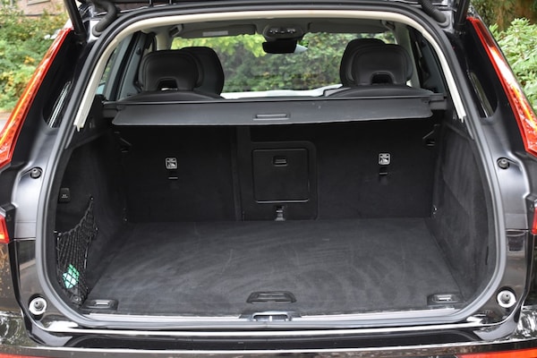 Used Volvo XC60 2021 for sale - 76209083: Photo 39