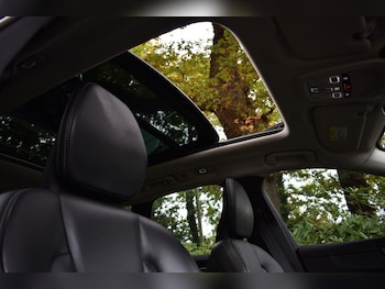 Used Volvo XC60 2021 for sale - 76209083: Photo